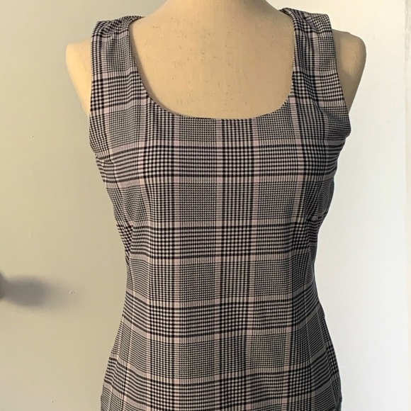 Calvin Klein Tops - Calvin Klein Houndstooth Sleeveless Blouse